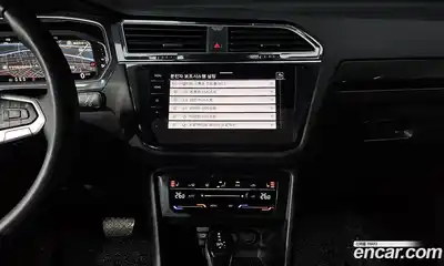 Volkswagen Tiguan 2023 2.0 Автомат в Москве № 198923, миниатюра 7