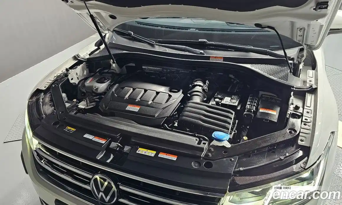 Volkswagen Tiguan 2023 2.0 Автомат в Москве № 198923, фото 10