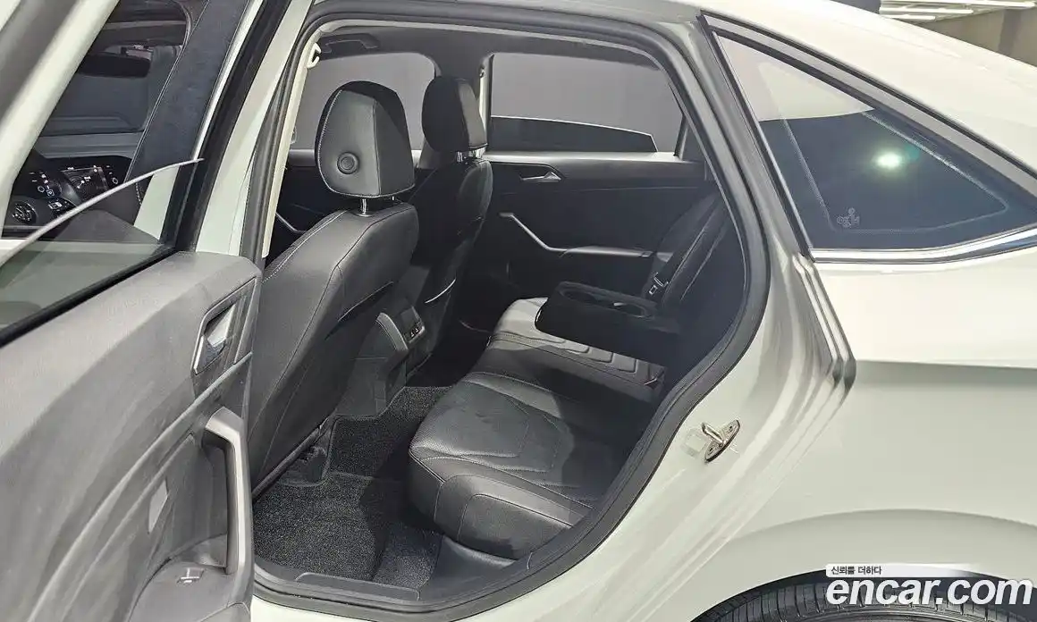 Volkswagen Jetta 2021 1.4 Автомат в Москве № 198988, фото 17