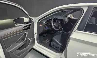 Volkswagen Jetta 2021 1.4 Автомат в Москве № 198988, миниатюра 2