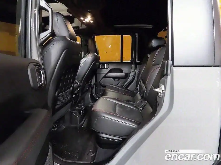 Jeep Gladiator 2023 3.6 Автомат в Москве № 199509, фото 19