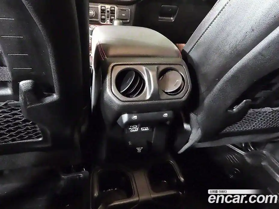 Jeep Gladiator 2023 3.6 Автомат в Москве № 199509, фото 4