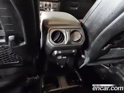 Jeep Gladiator 2023 3.6 Автомат в Москве № 199509, миниатюра 4