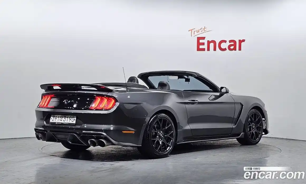 Ford Mustang 2020 2.3 Автомат в Москве № 199758, фото 1