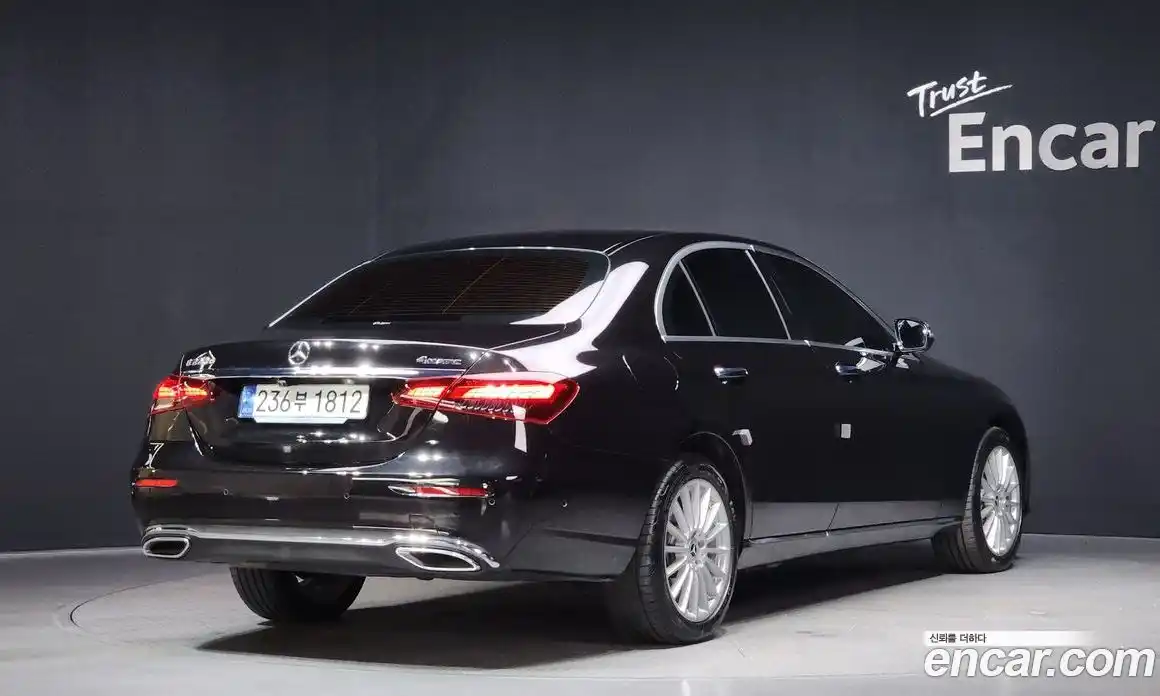 Mercedes-Benz E-Class 2023 1.9 Автомат в Москве № 202276, фото 19