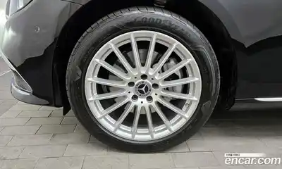 Mercedes-Benz E-Class 2023 1.9 Автомат в Москве № 202276, миниатюра 3