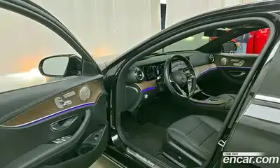 Mercedes-Benz E-Class 2023 1.9 Автомат в Москве № 202276, миниатюра 8