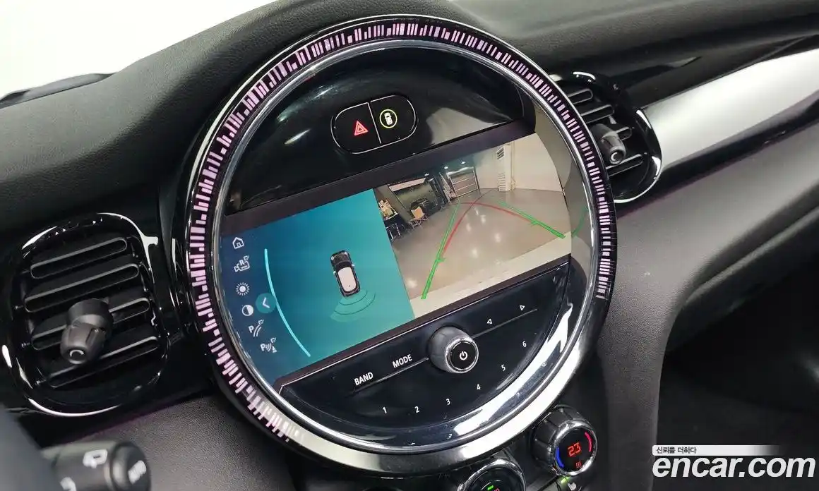 Mini Cooper 2022 1.5 Автомат в Москве № 204190, фото 16