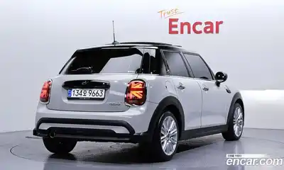 Mini Cooper 2022 1.5 Автомат в Москве № 204190, миниатюра 2