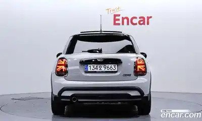 Mini Cooper 2022 1.5 Автомат в Москве № 204190, миниатюра 4