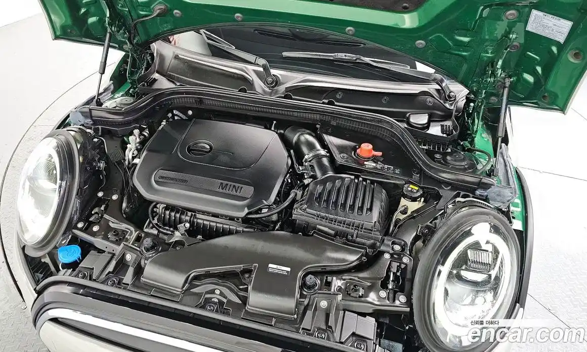 Mini Cooper 2022 1.5 Автомат в Москве № 204190, фото 6