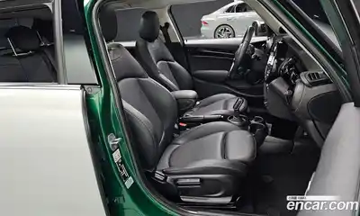 Mini Cooper 2022 1.5 Автомат в Москве № 204190, миниатюра 10