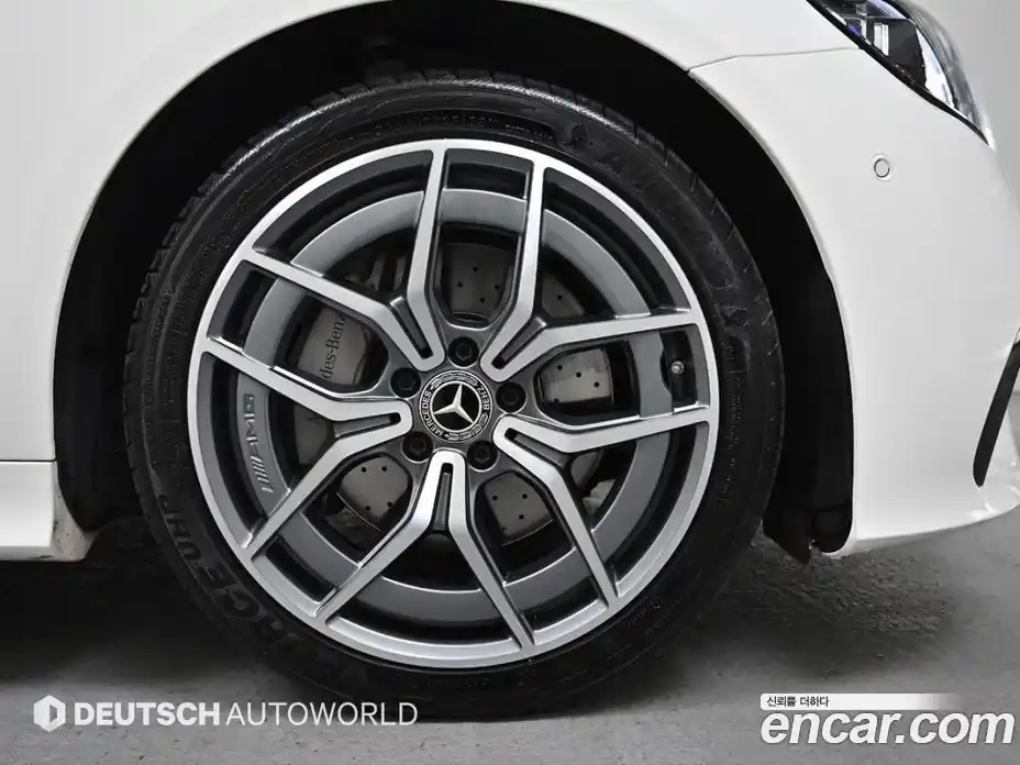 Mercedes-Benz E-Class 2022 2.0 Автомат в Москве № 205189, фото 5