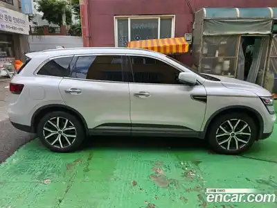 Renault QM6 2023 2.0 Автомат в Москве № 209778, миниатюра 4