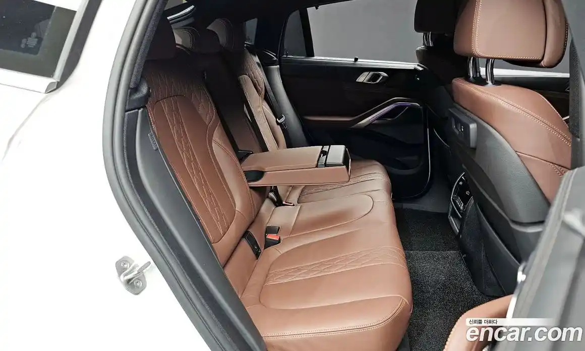 BMW X6 2023 3.0 Автомат в Москве № 211047, фото 19