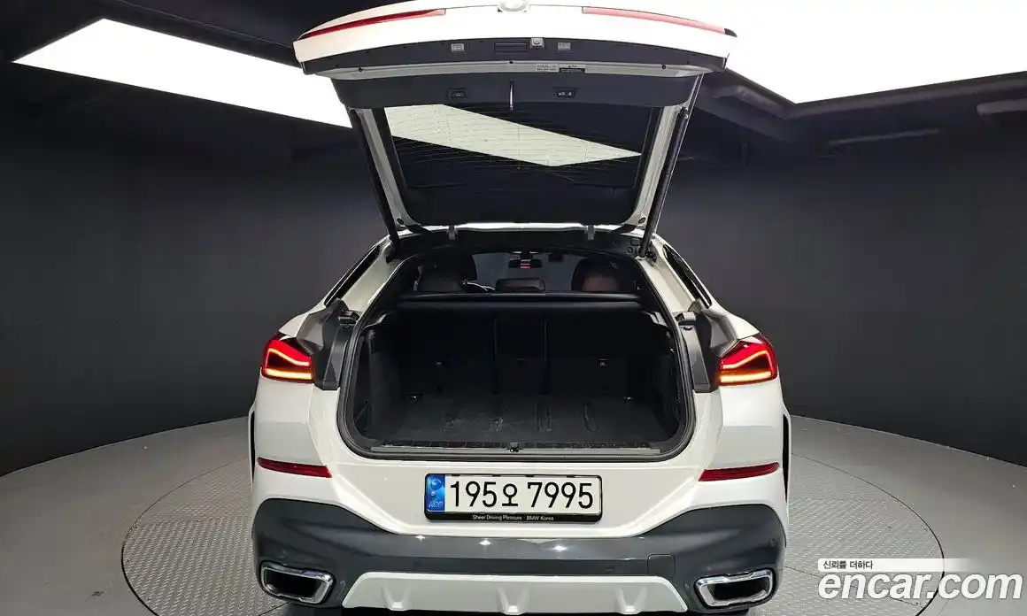 BMW X6 2023 3.0 Автомат в Москве № 211047, фото 8