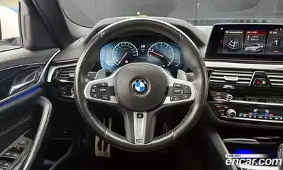 BMW 5-Series, 2019