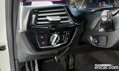 BMW 5-Series 2019 2.0 Автомат в Москве № 211741, миниатюра 12