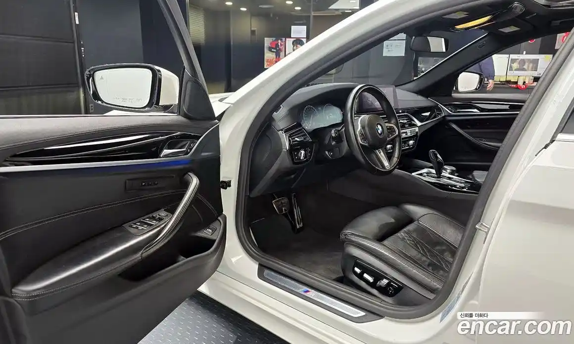 BMW 5-Series 2019 2.0 Автомат в Москве № 211741, фото 9