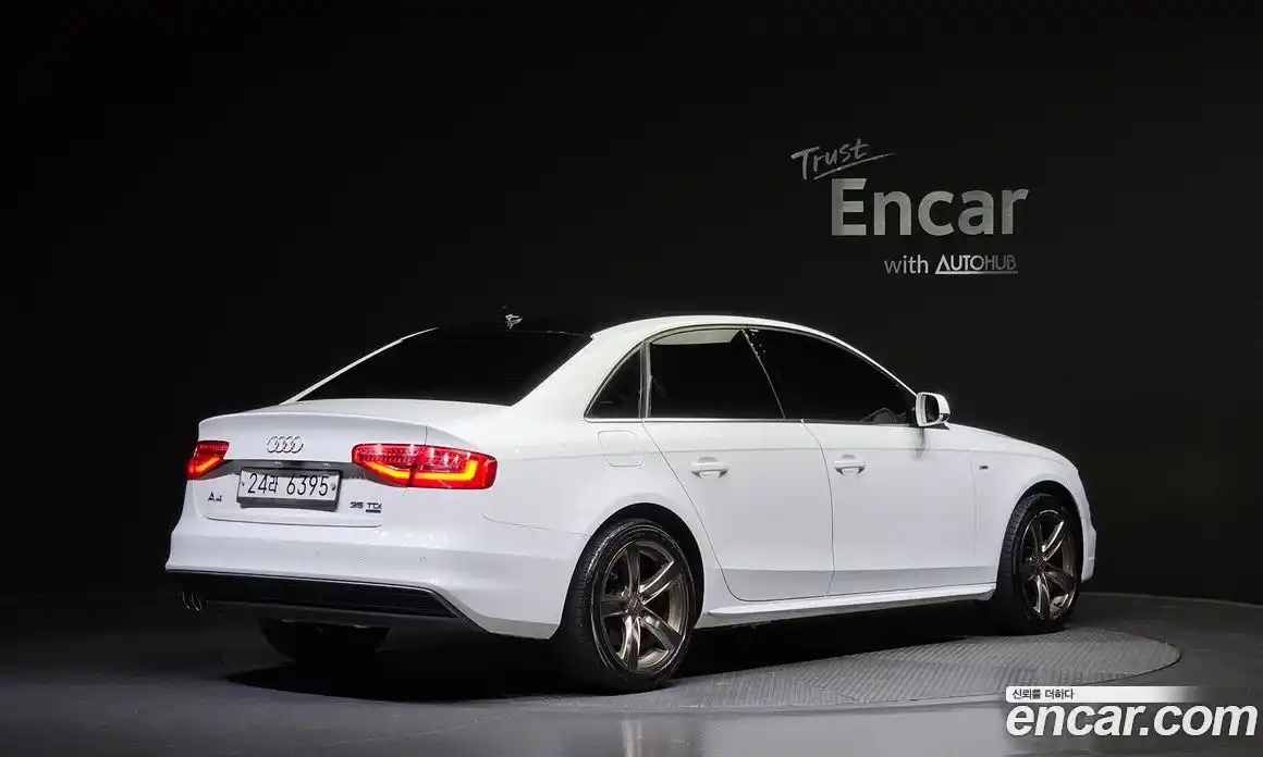 Audi A4 2015 2.0 Автомат в Москве № 212630, фото 13