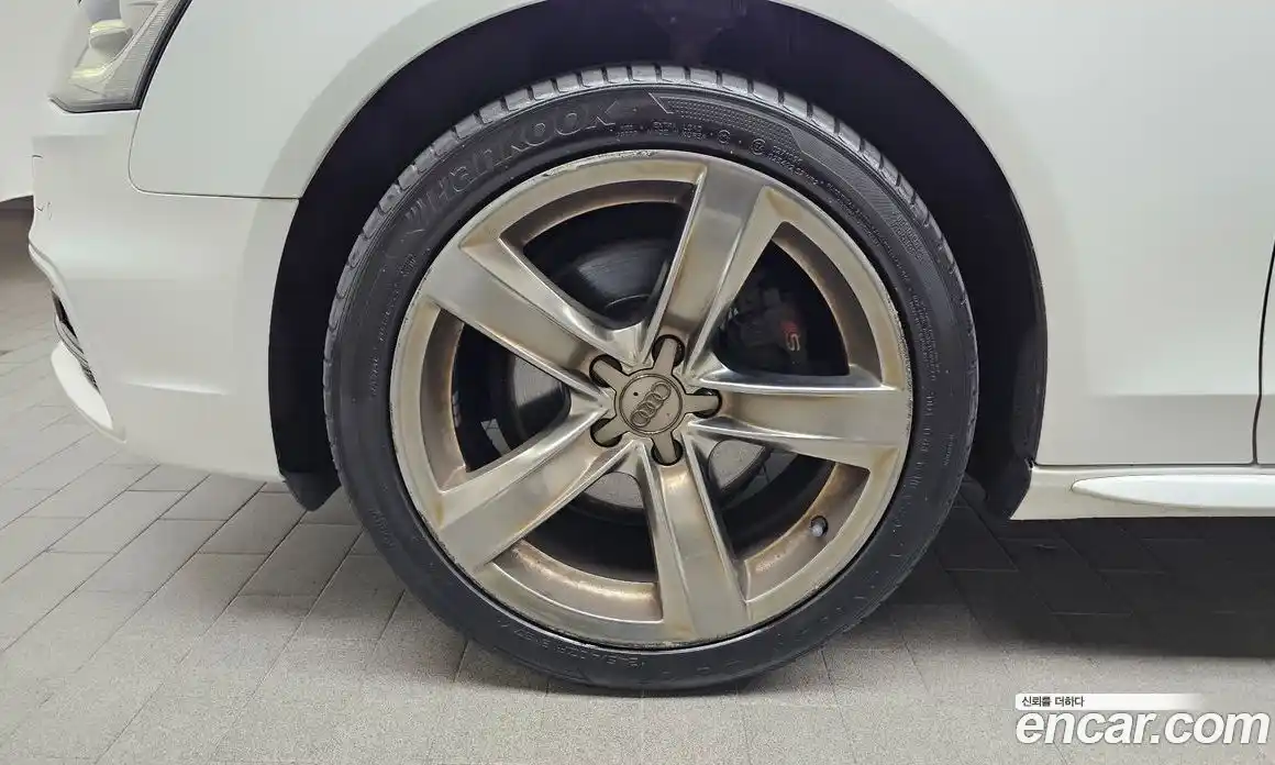 Audi A4 2015 2.0 Автомат в Москве № 212630, фото 15