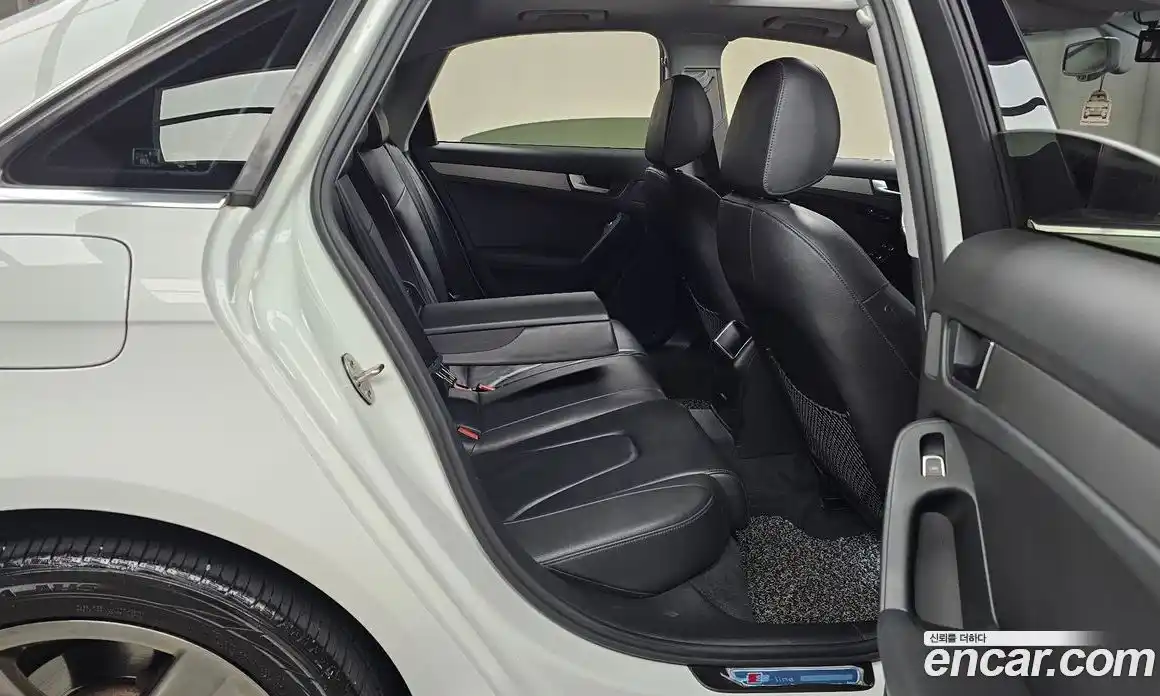 Audi A4 2015 2.0 Автомат в Москве № 212630, фото 6