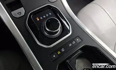 Land Rover Range-Rover Evoque 2017 2.0 Автомат в Москве № 213395, миниатюра 4