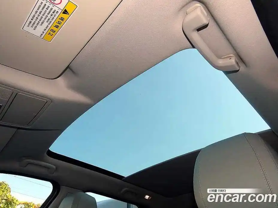 Land Rover Discovery Sport 2016 2.0 Автомат в Москве № 213451, фото 17