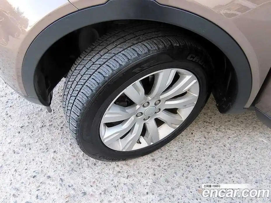 Land Rover Discovery Sport 2016 2.0 Автомат в Москве № 213451, фото 20