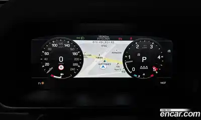 Land Rover Defender, 2022