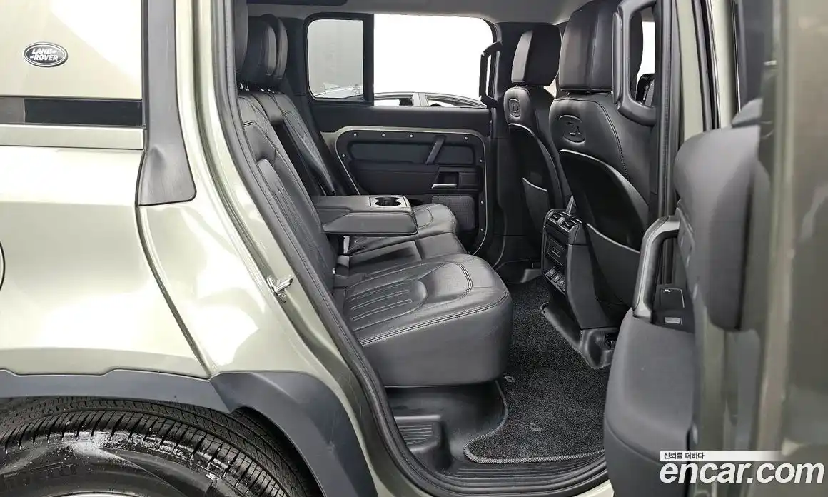 Land Rover Defender 2022 3.0 Автомат в Москве № 213482, фото 15