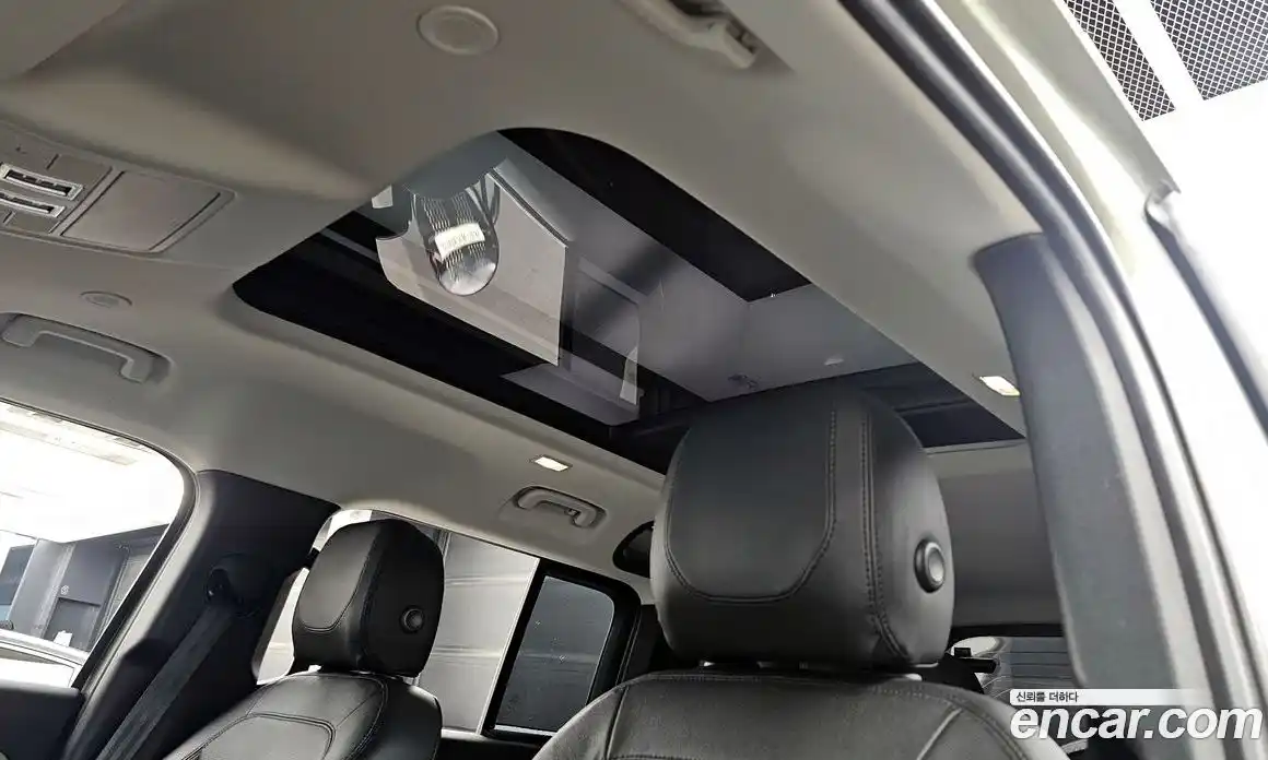 Land Rover Defender 2022 3.0 Автомат в Москве № 213482, фото 18