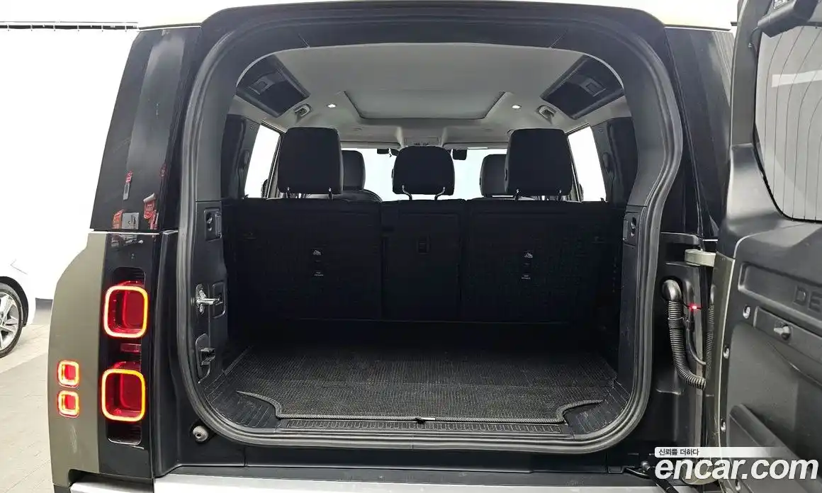 Land Rover Defender 2022 3.0 Автомат в Москве № 213482, фото 20