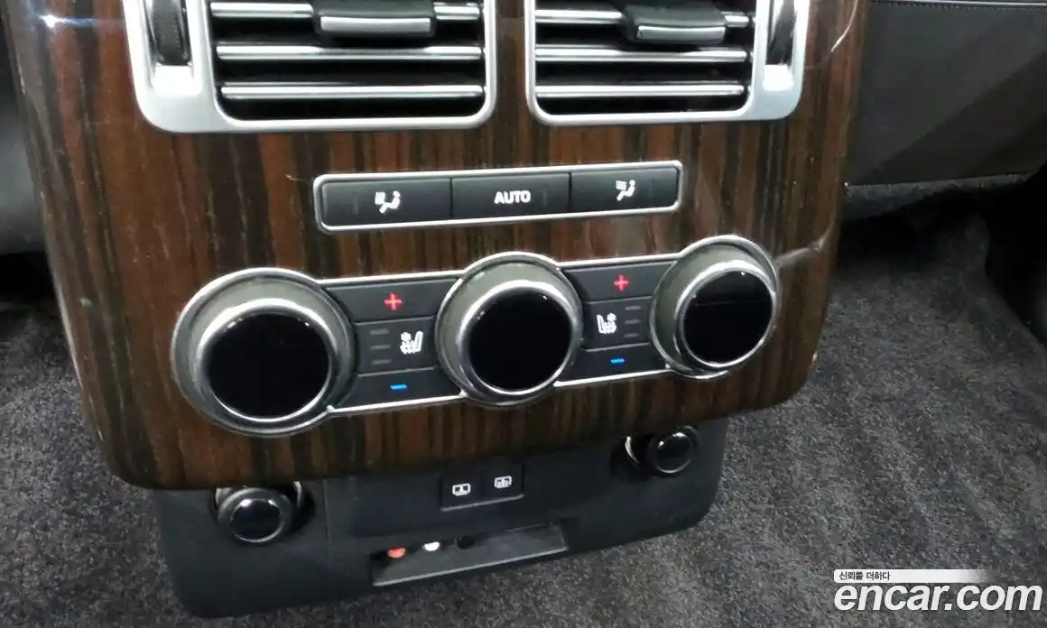 Land Rover Range-Rover 2016 5.0 Автомат в Москве № 213532, фото 18