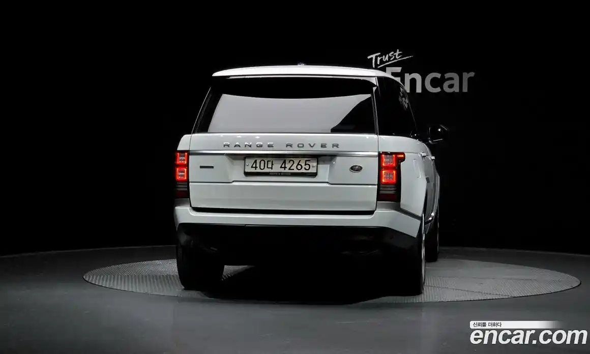 Land Rover Range-Rover 2016 5.0 Автомат в Москве № 213532, фото 4