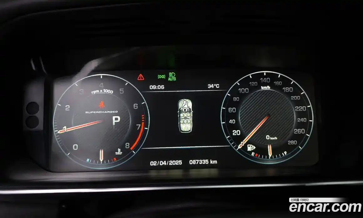 Land Rover Range-Rover 2016 5.0 Автомат в Москве № 213532, фото 8