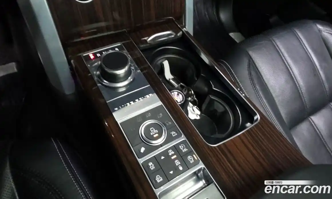 Land Rover Range-Rover 2016 5.0 Автомат в Москве № 213532, фото 9