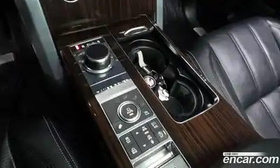 Land Rover Range-Rover 2016 5.0 Автомат в Москве № 213532, миниатюра 9