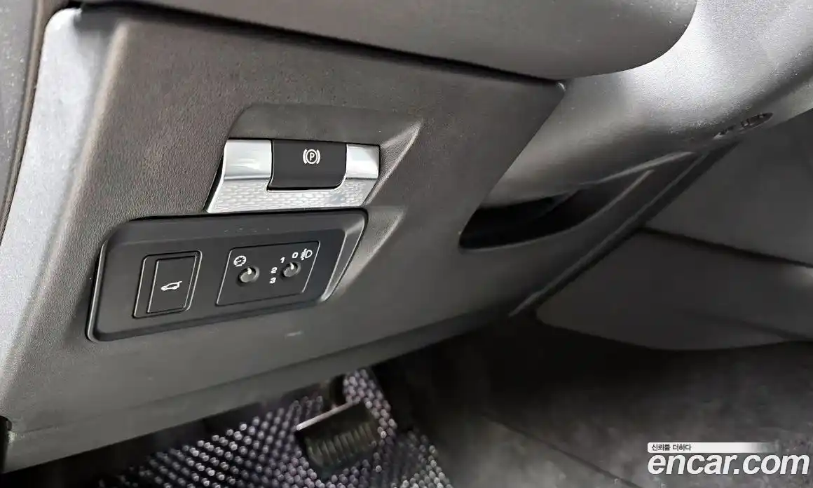 Land Rover Discovery Sport 2020 2.0 Автомат в Москве № 213796, фото 7