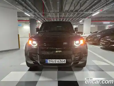 Land Rover Defender, 2025