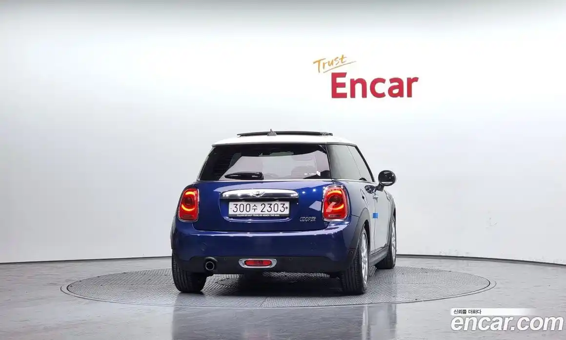 Mini Cooper 2014 1.5 Автомат в Москве № 214374, фото 11