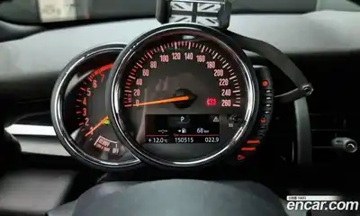 Mini Cooper 2014 1.5 Автомат в Москве № 214374, миниатюра 9