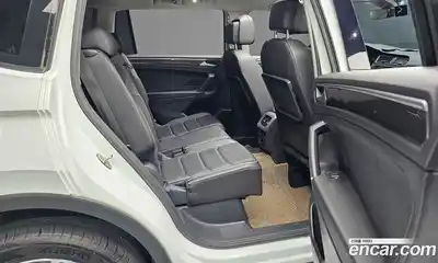 Volkswagen Tiguan 2020 2.0 Автомат в Москве № 215194, миниатюра 11