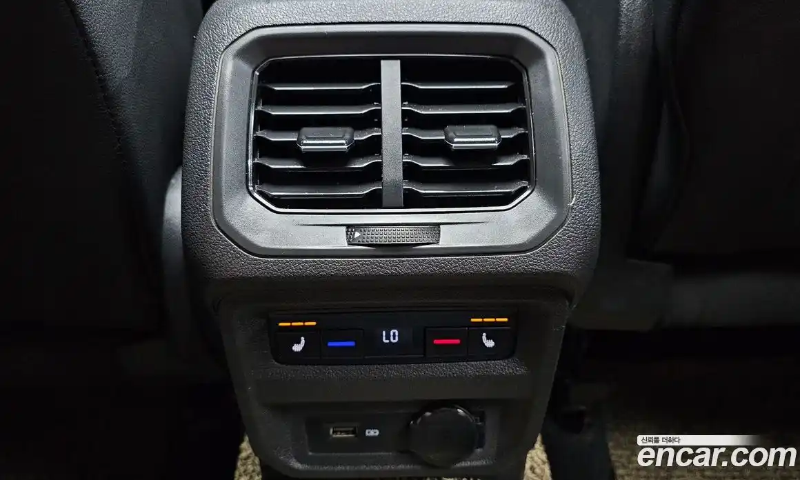 Volkswagen Tiguan 2020 2.0 Автомат в Москве № 215194, фото 4