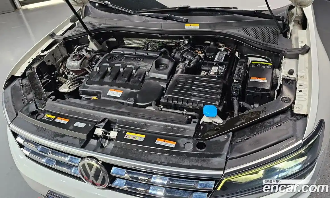 Volkswagen Tiguan 2020 2.0 Автомат в Москве № 215194, фото 8