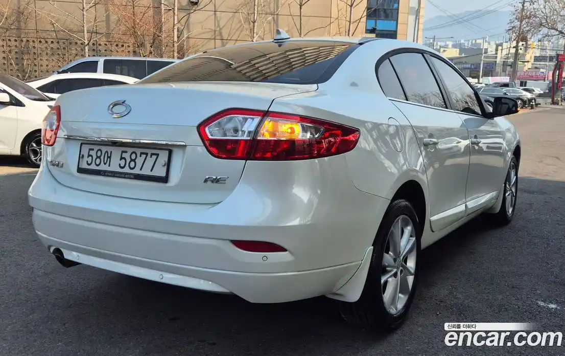 Renault SM3 2014 1.6 Автомат в Москве № 227391, фото 7