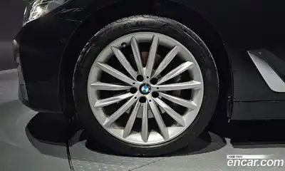 BMW 5-Series 2023 2.0 Автомат в Москве № 228143, миниатюра 3