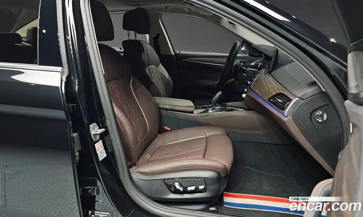 BMW 5-Series 2023 2.0 Автомат в Москве № 228143, фото 6