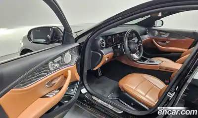 Mercedes-Benz E-Class 2021 2.0 Автомат в Москве № 229473, миниатюра 4