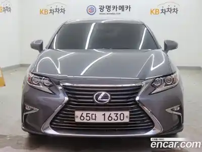 Lexus ES, 2018
